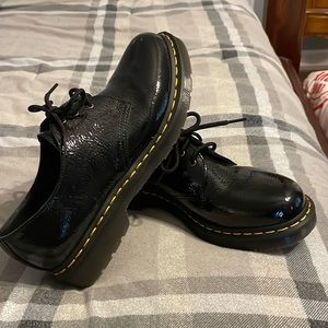Women’s Dr. Martens Airwair 1461 WOMEN'S DISTRESSED PATENT OXFORD SHOES